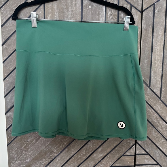 Vuori Volley Skirt Cactus Green Skort Performance Tennis XL - Picture 3 of 5